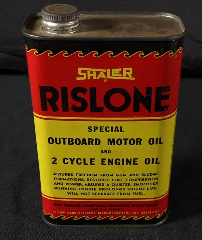 QUART SHALER RISLONE SPECIAL OUTBOARD & 2 CYCLE ENGINE OIL CAN WAUPUN WISCONSIN