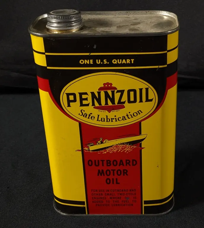 QUART PENNZOIL OUTBOARD MOTOR OIL CANSOUTH PENN OIL CO OIL CITY PENNSYLVANIA