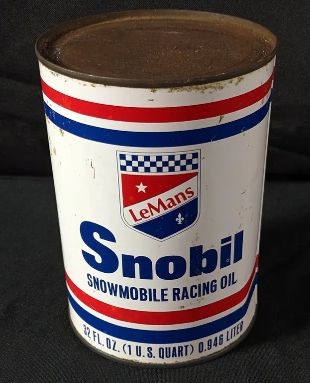 FULL QUART LEMANS SNOBIL SNOWMOBILE RACING OIL CAN EDGERTON WISCONSIN
