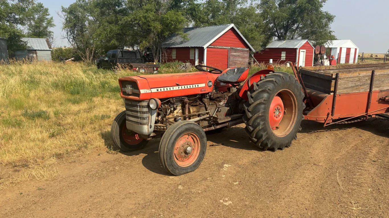 1973 Massey Ferguson 135 Tractor