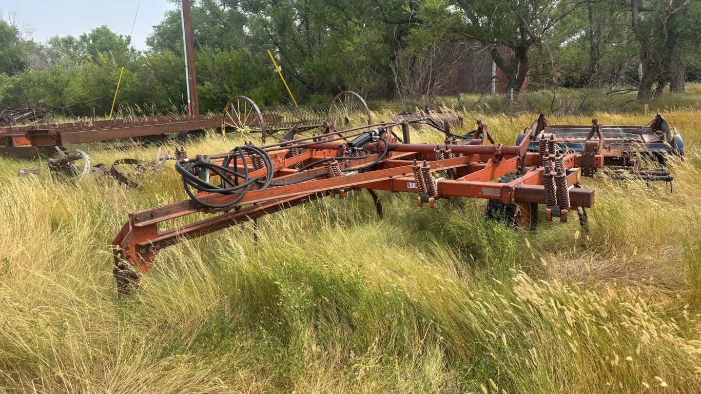 International 55 Chisel Plow