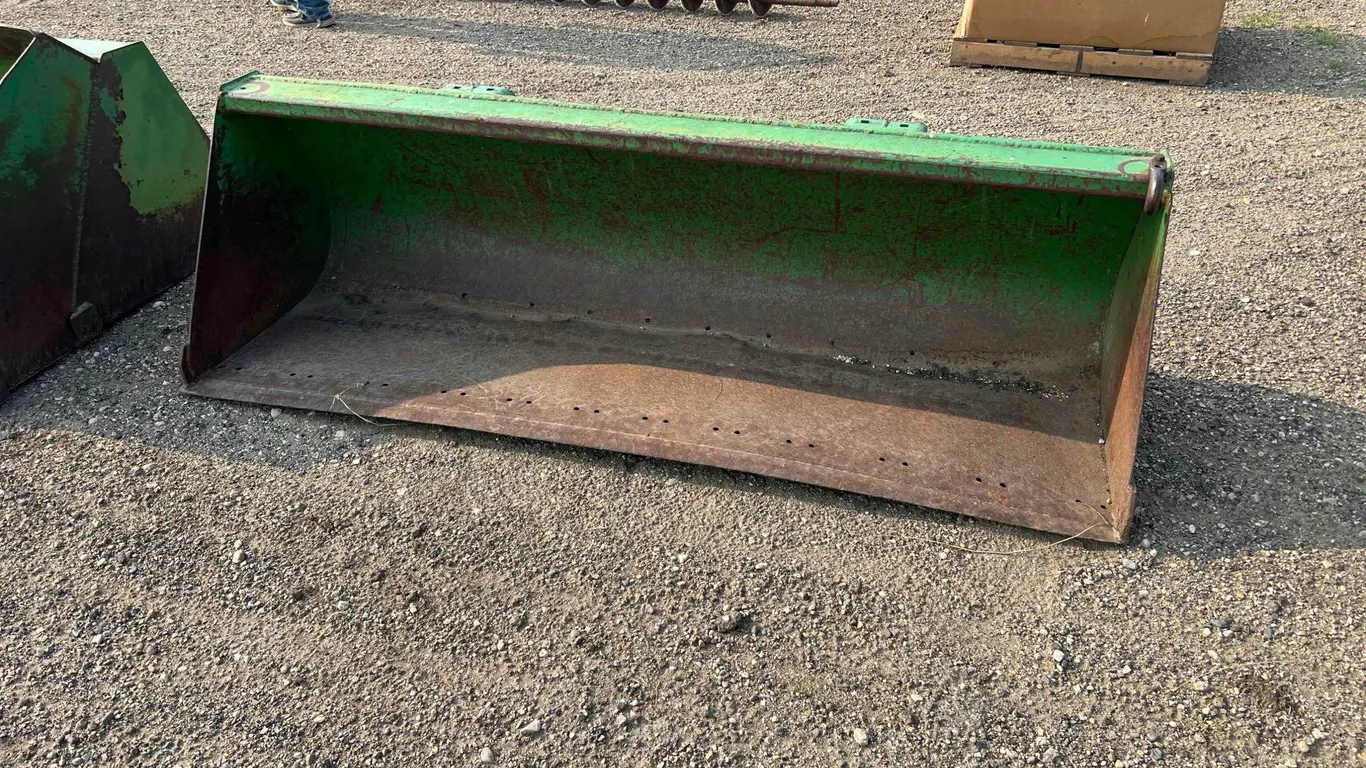 John Deere Bucket