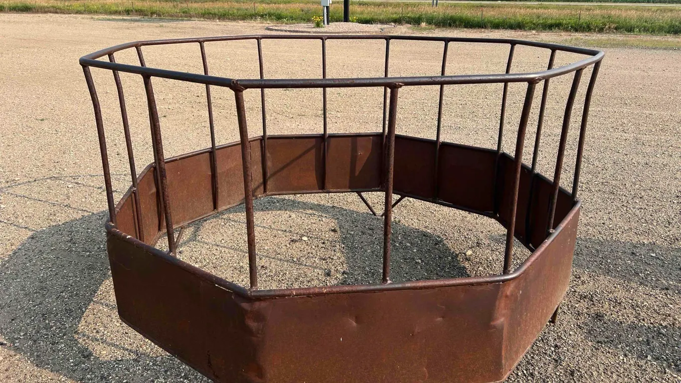 Bale Feeder