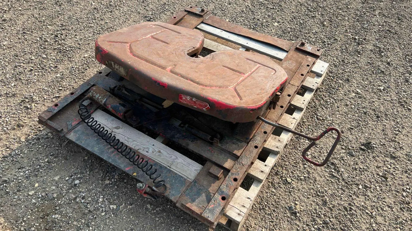 Semi 5th Wheel Plate