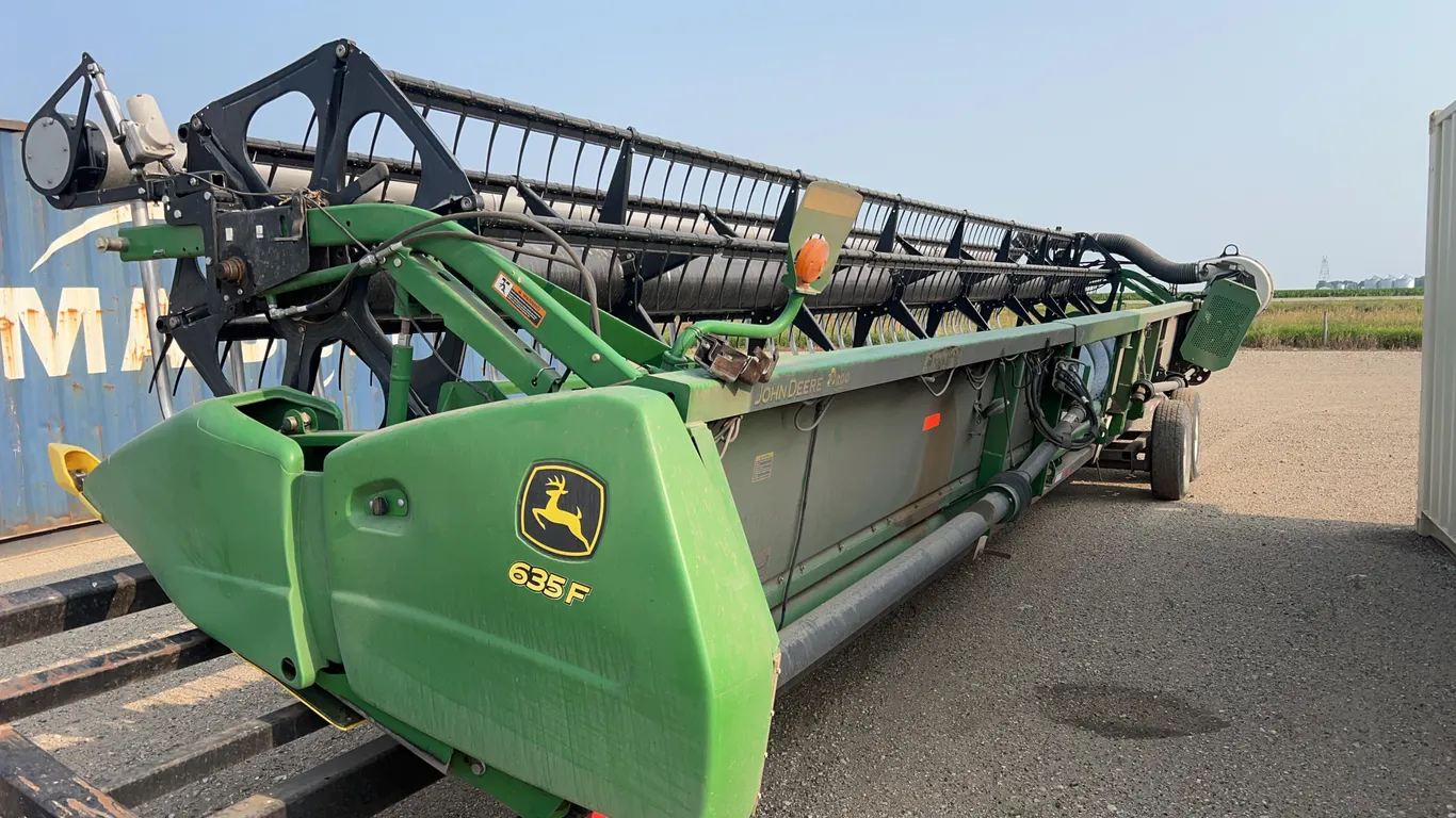 2012 John Deere 935 Hydra Flex Header