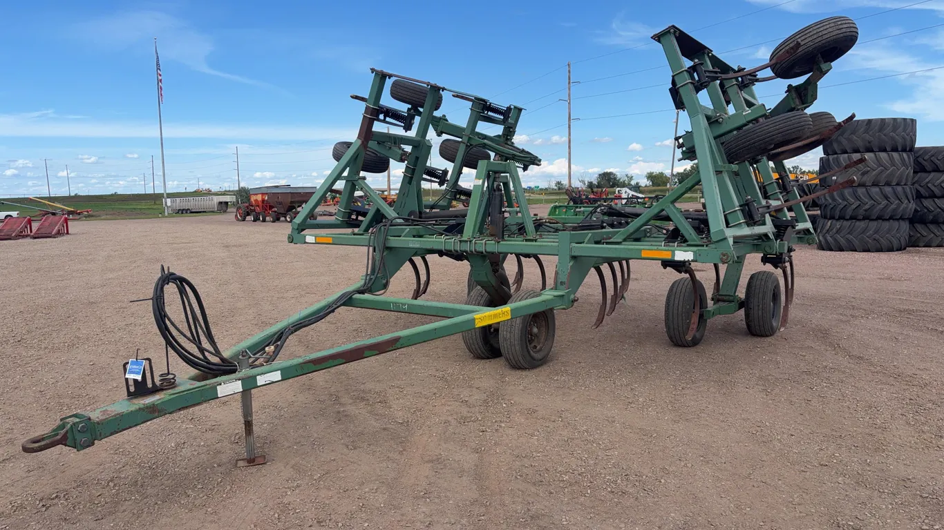 Summers Chisel Plow