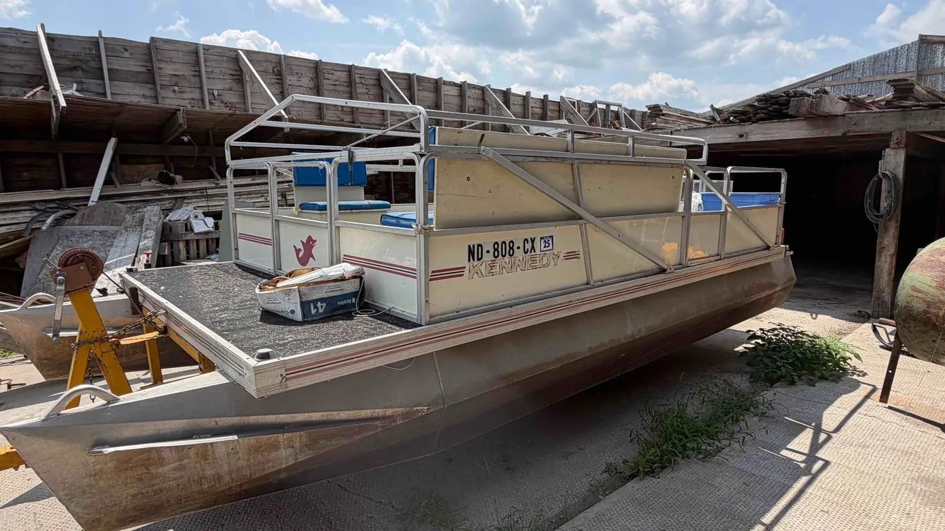 Kennedy Pontoon