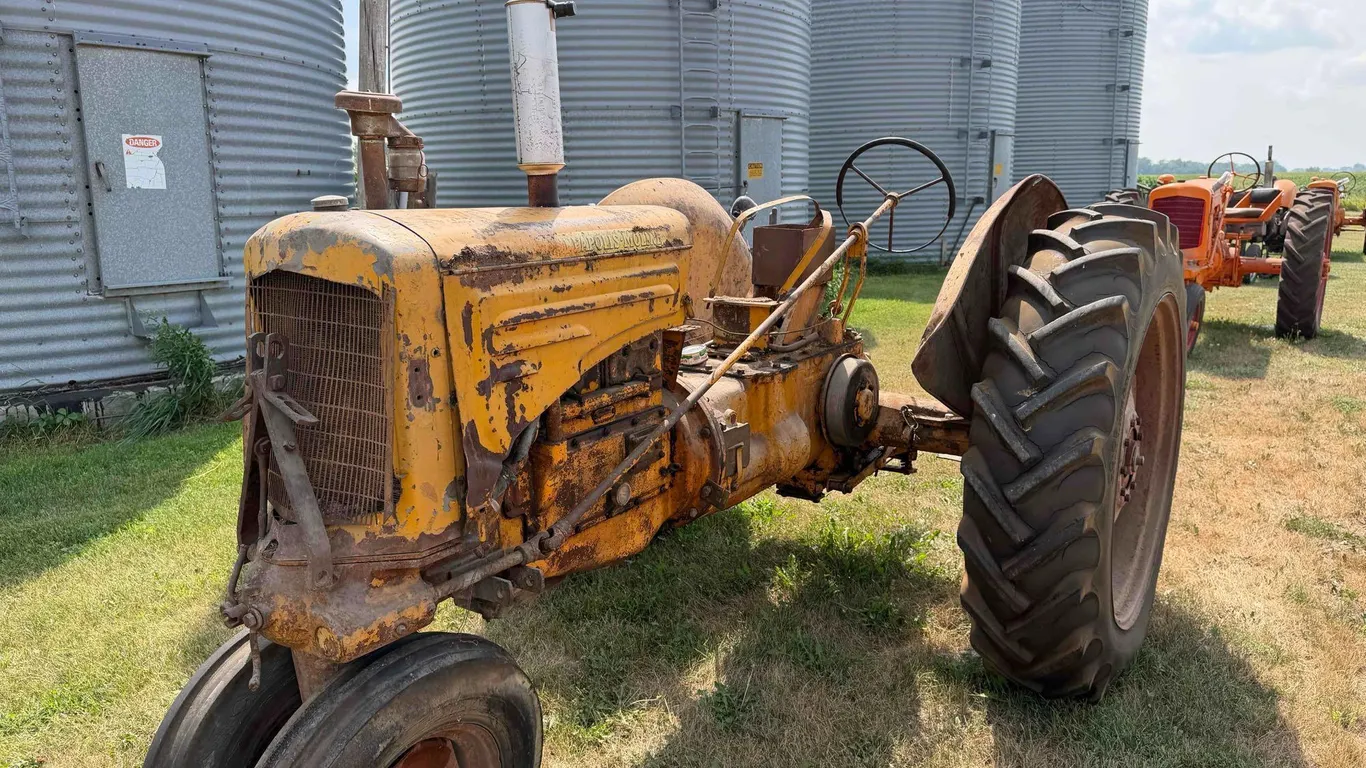 1948 Minneapolis-Moline ZTU Tractor