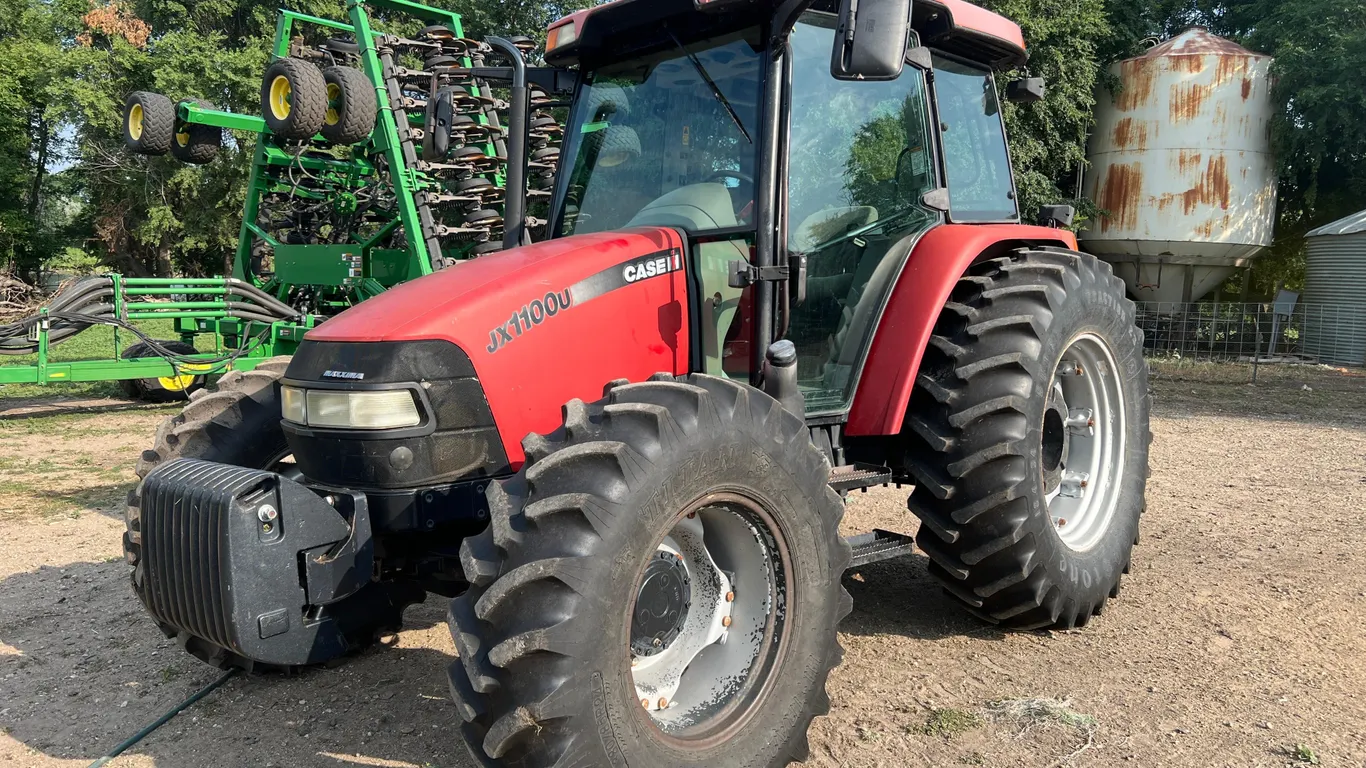 2007 Case IH JX1100U Tractor