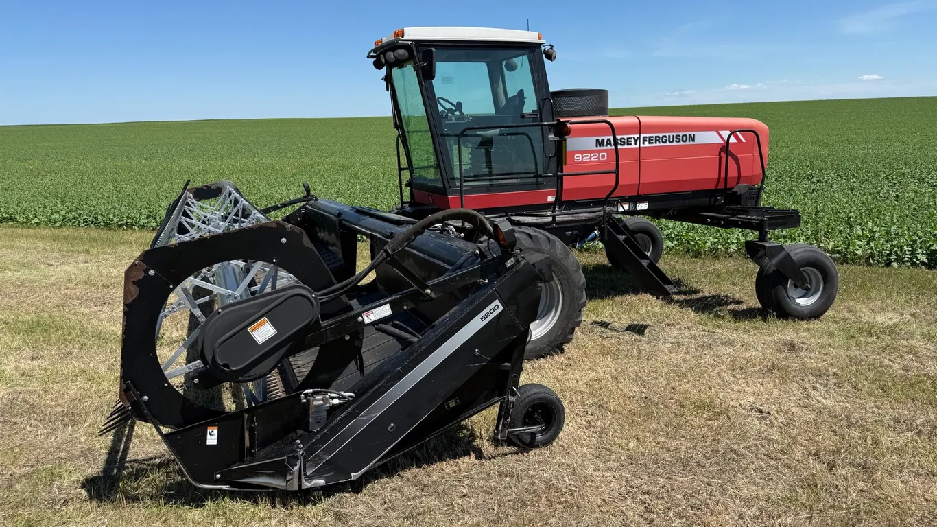 2004 Massey Ferguson 9220 Windrower w/ 25' MF 5200 Draper Header