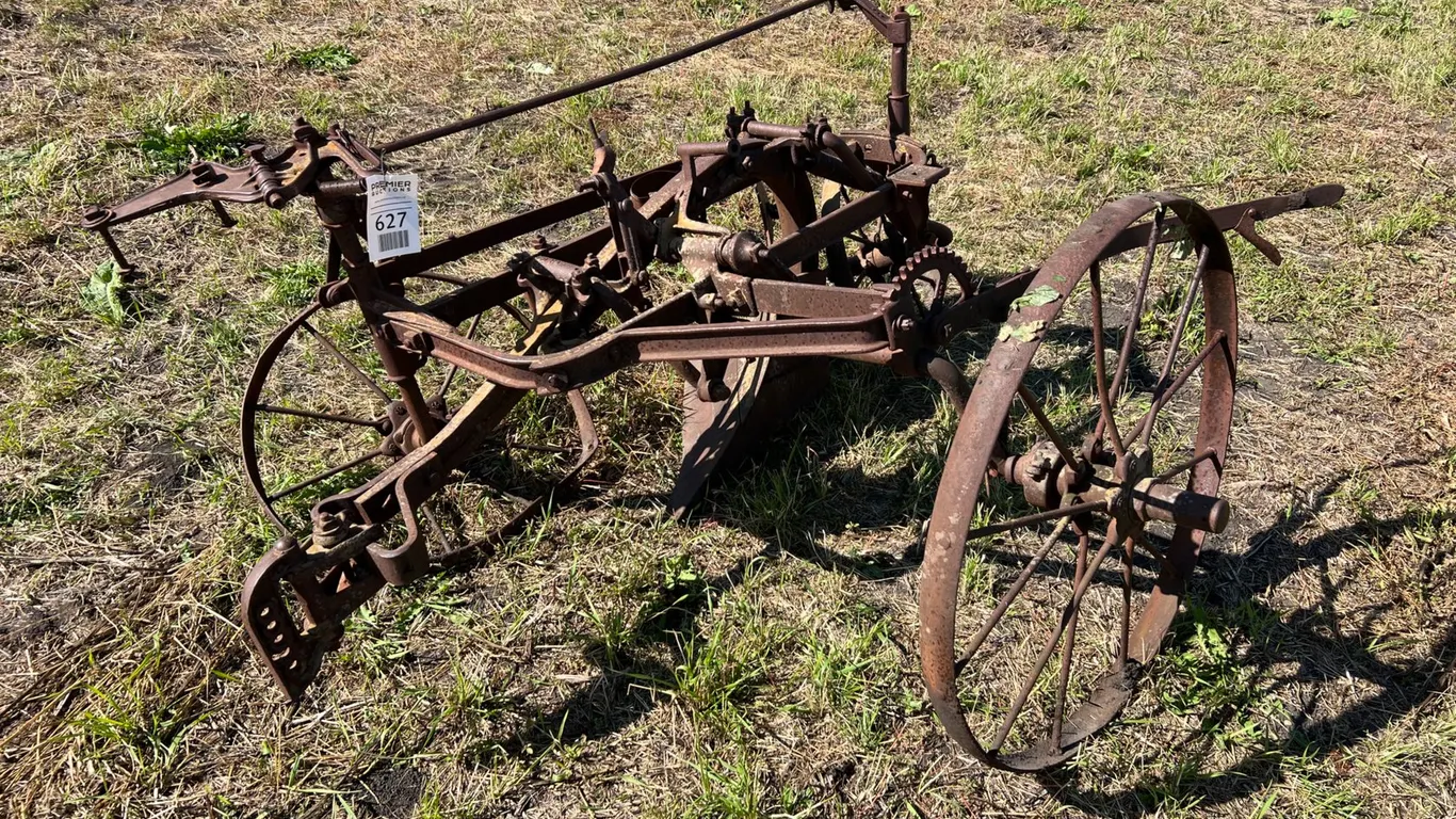 Single Bottm Plow
