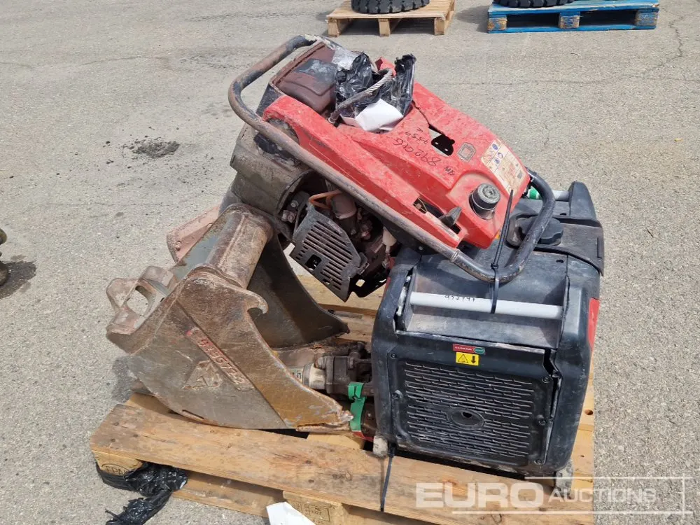Wacker neuson Compact Plate, Digging Bucket, 230V Generator