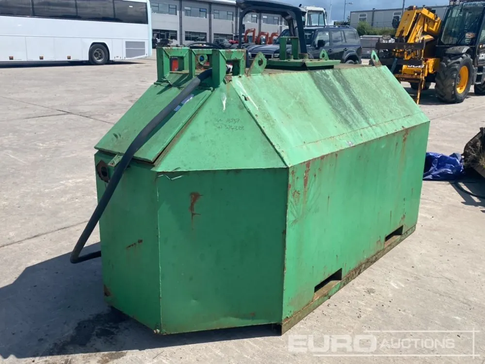 Steel Fuel Bowser, Hose