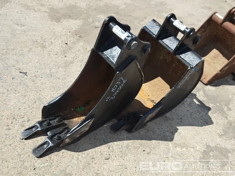 18", 9" Digging Buckets to suit Mini Excavator (2 of)