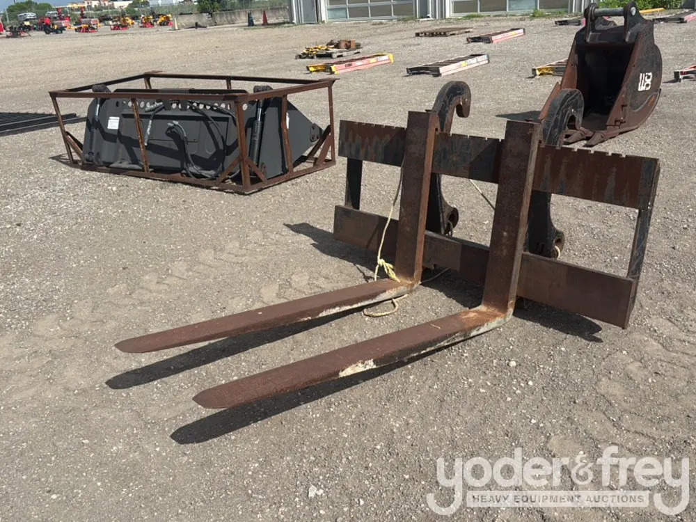 QC Forks to suit CAT 416 Backhoe