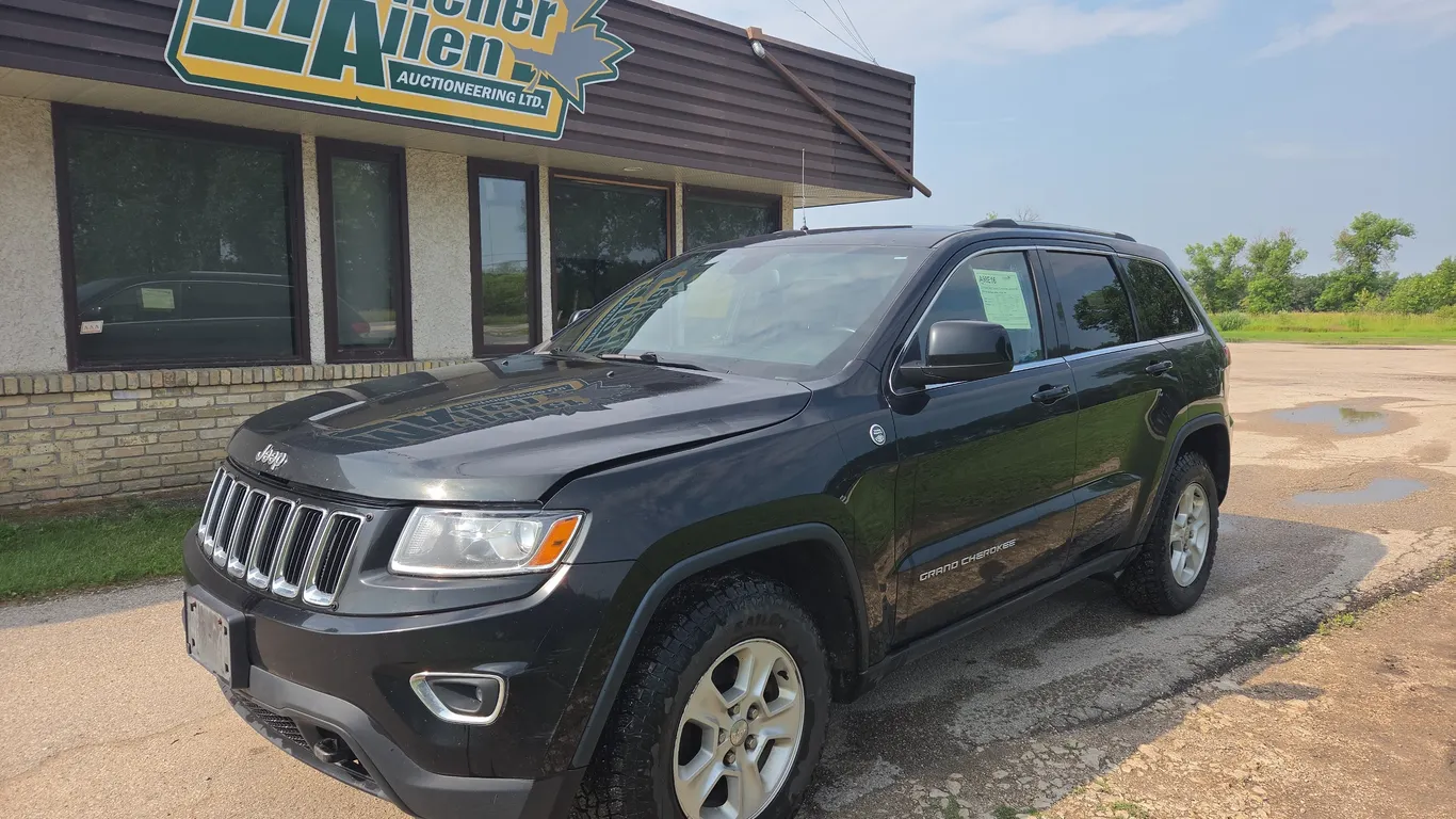 2014 Jeep Grand Cherokee 4x4 Laredo 4dr SUV