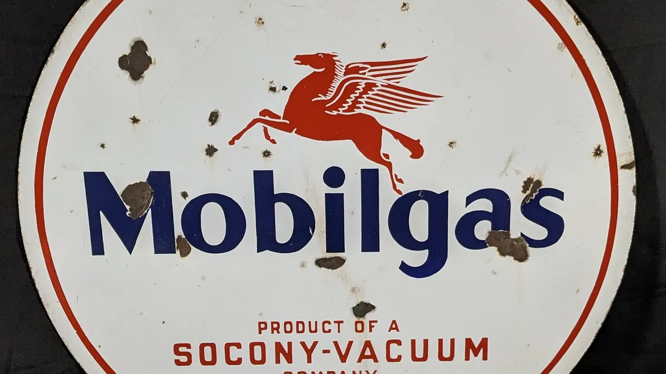PORCELAIN SIGN MOBILGAS PRODUCT OF SOCONY VACUUM COMPANY (2 SIDED)