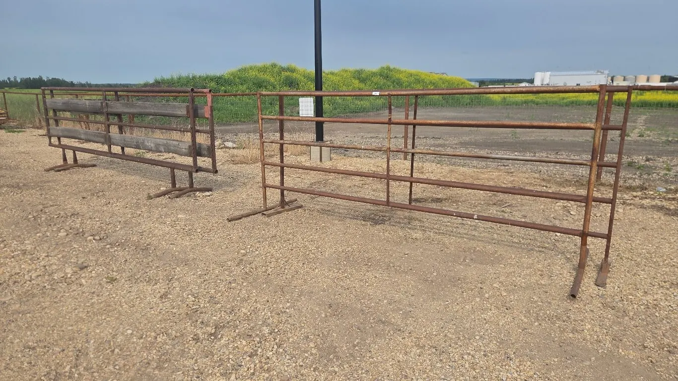 4- Free-Standing Panels