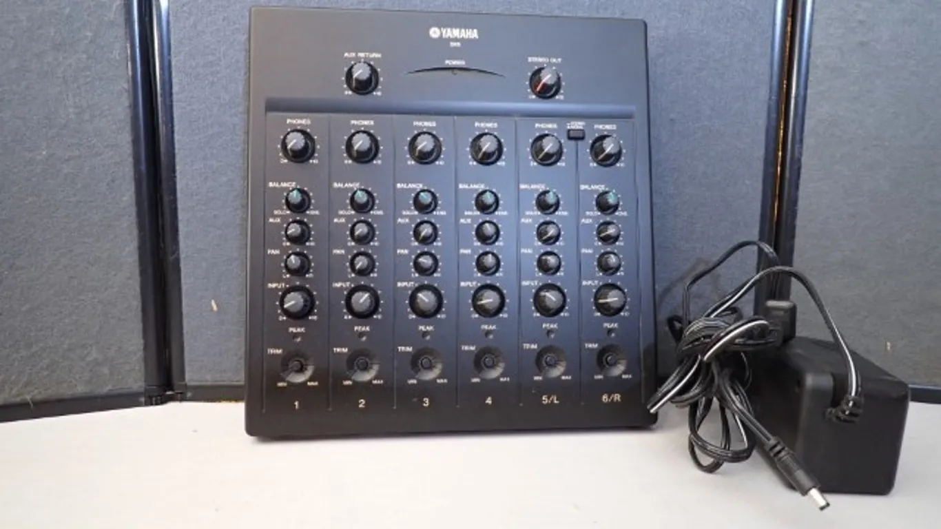 Yamaha Mixer