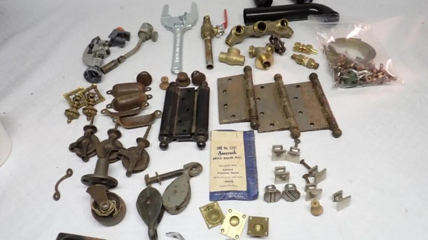 Hardware & Plumbing