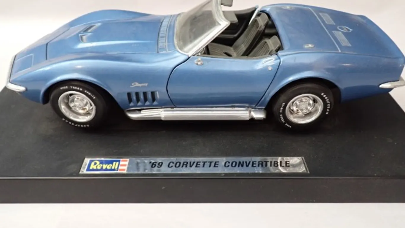 Revell Diecast Model
