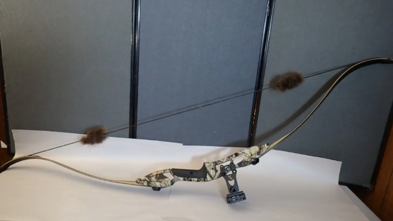 Hunting bow