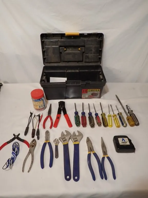 Holt Tool Box With Contents