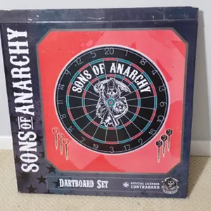 NEW Sons Of Anarchy Dartboard Set
