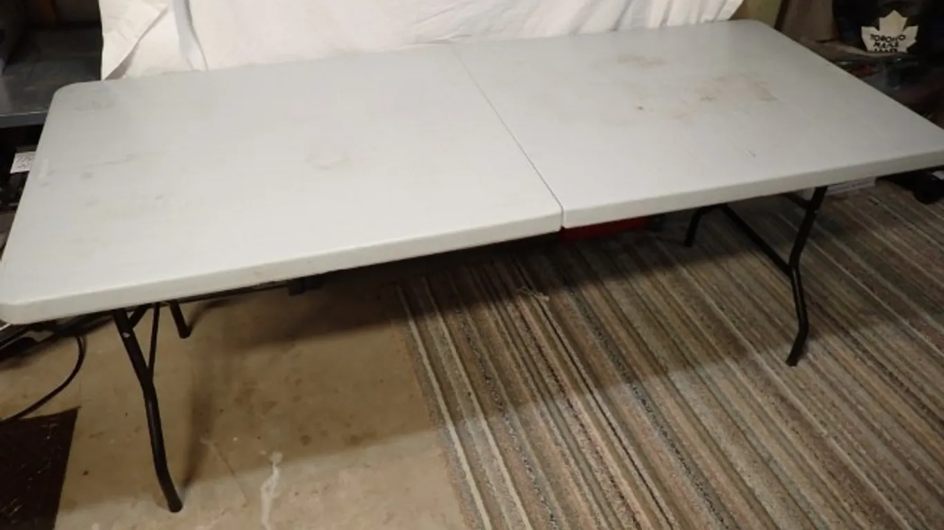 Gracious Living Folding Table