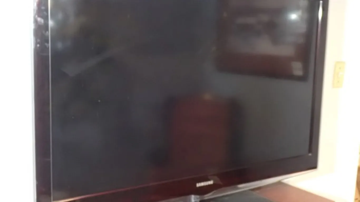 Samsung Flat Screen TV