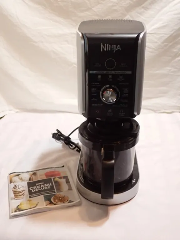 Ninja CREAMi DE LUXE