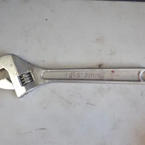 15" Adjustable Wrench