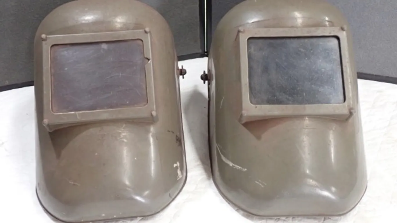 Fibre-Metal Welding Helmets