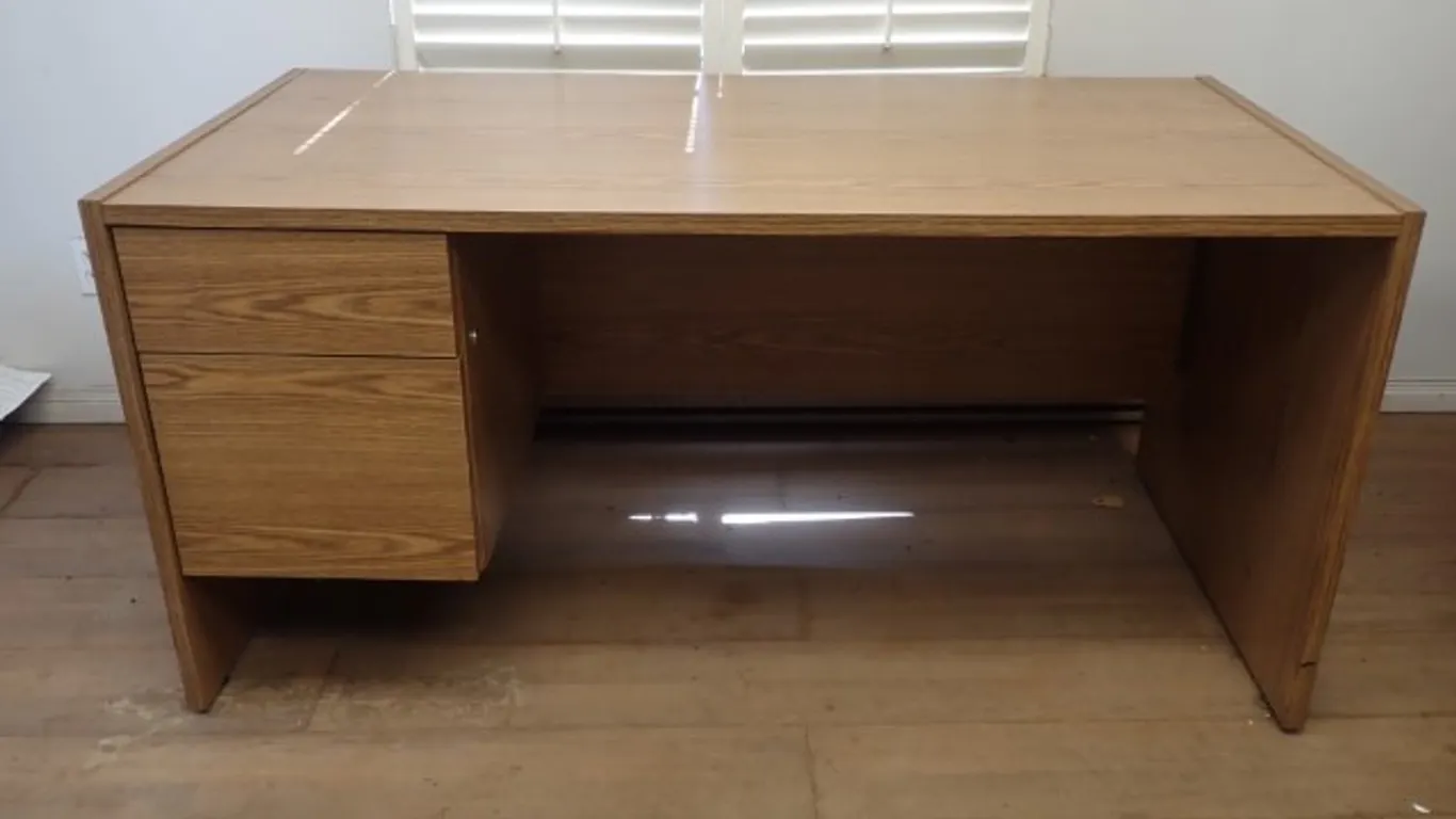 Wood Laminate Office Desk