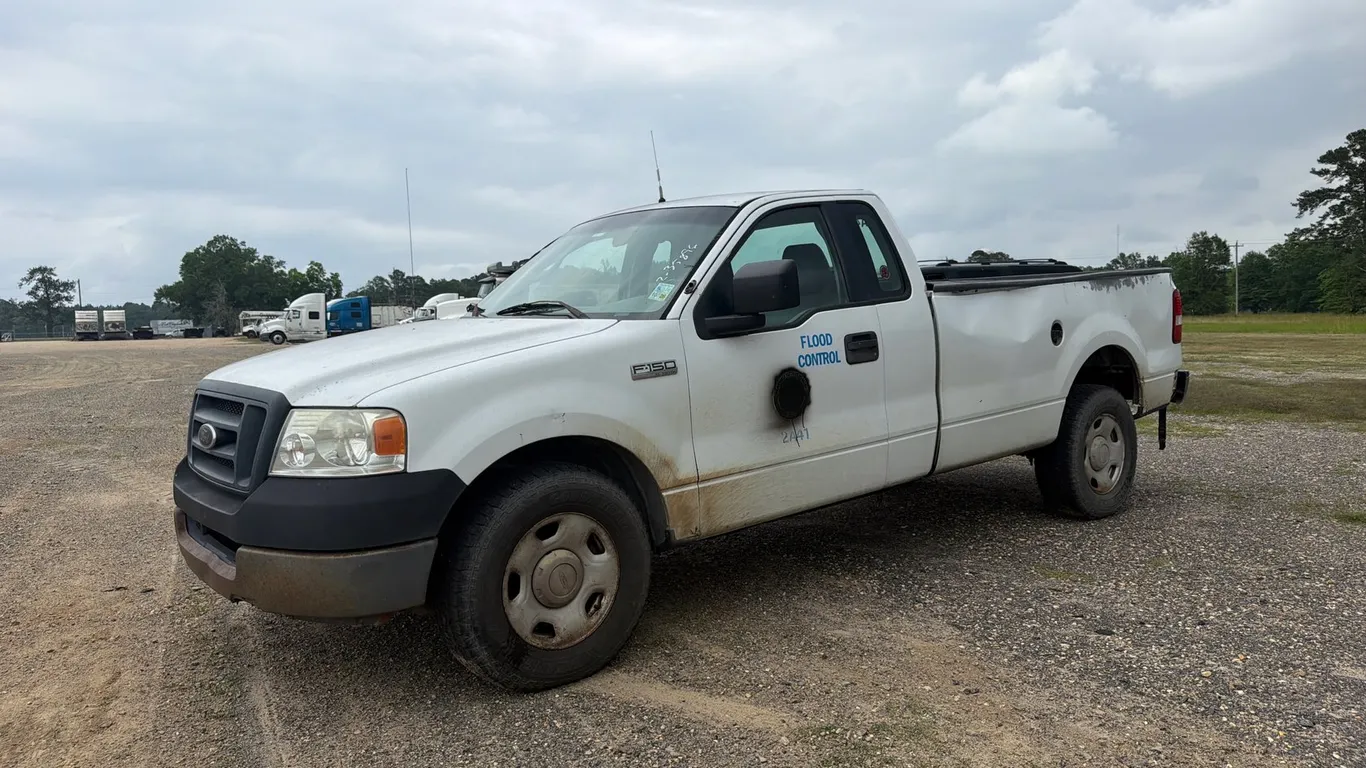 2005 FORD F150 PICKUP TRUCK
