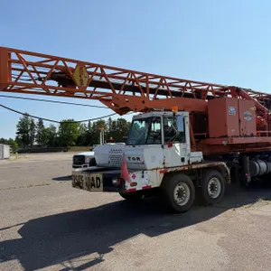 2002 TOR Truck DR 4280 Crane Truck