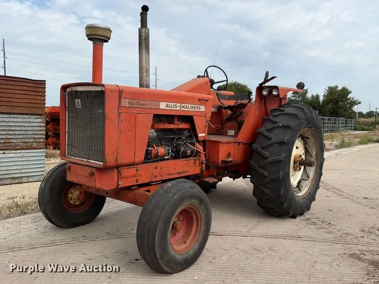 Allis Chalmers Two-Twenty tractor