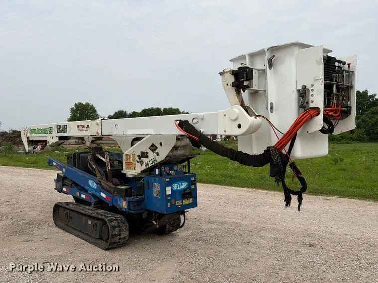 2013 Versalift MA53TD tracked boom lift