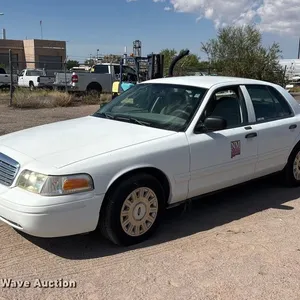 2005 Ford Crown Victoria 
