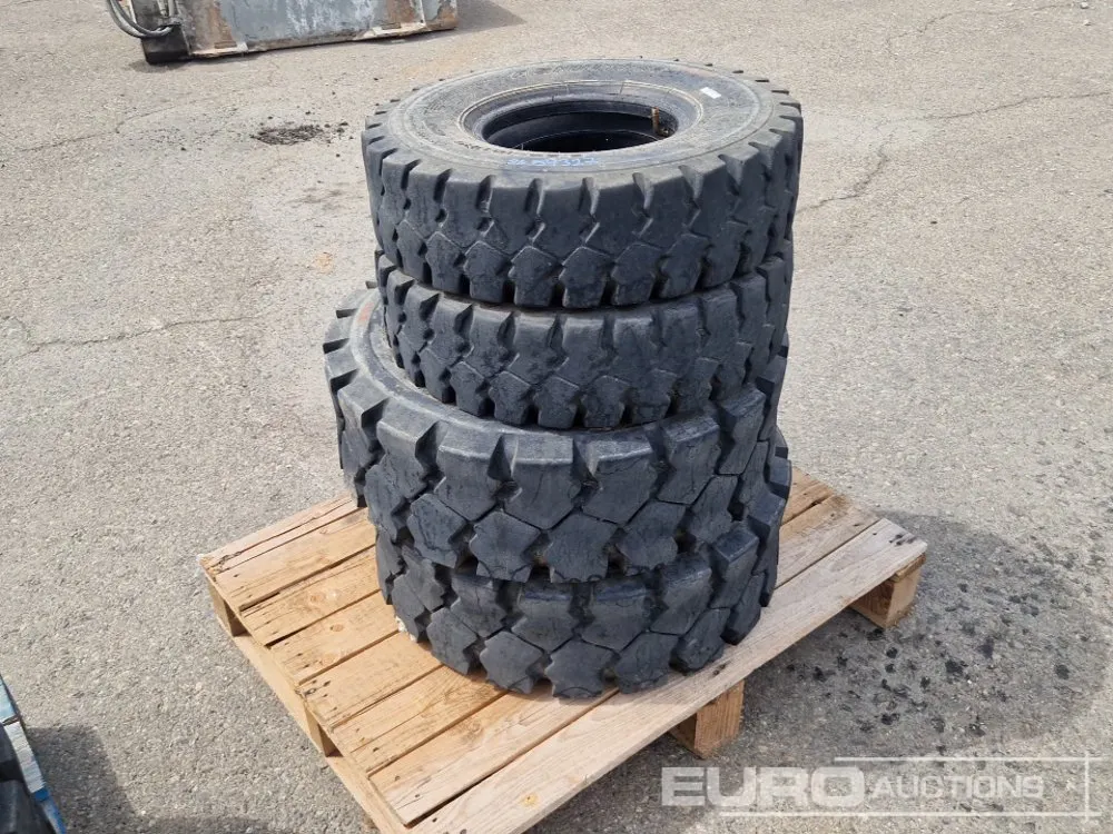 SHINTIRE 28x9-15/8.15 Tyres (2 of), 6.50-10 Tyres (2 of)