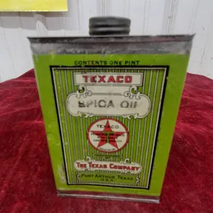 1910 to 1920 Texaco Spica Oil One Pint Can by The Texas Company, Port Arthur, Texas, good condition