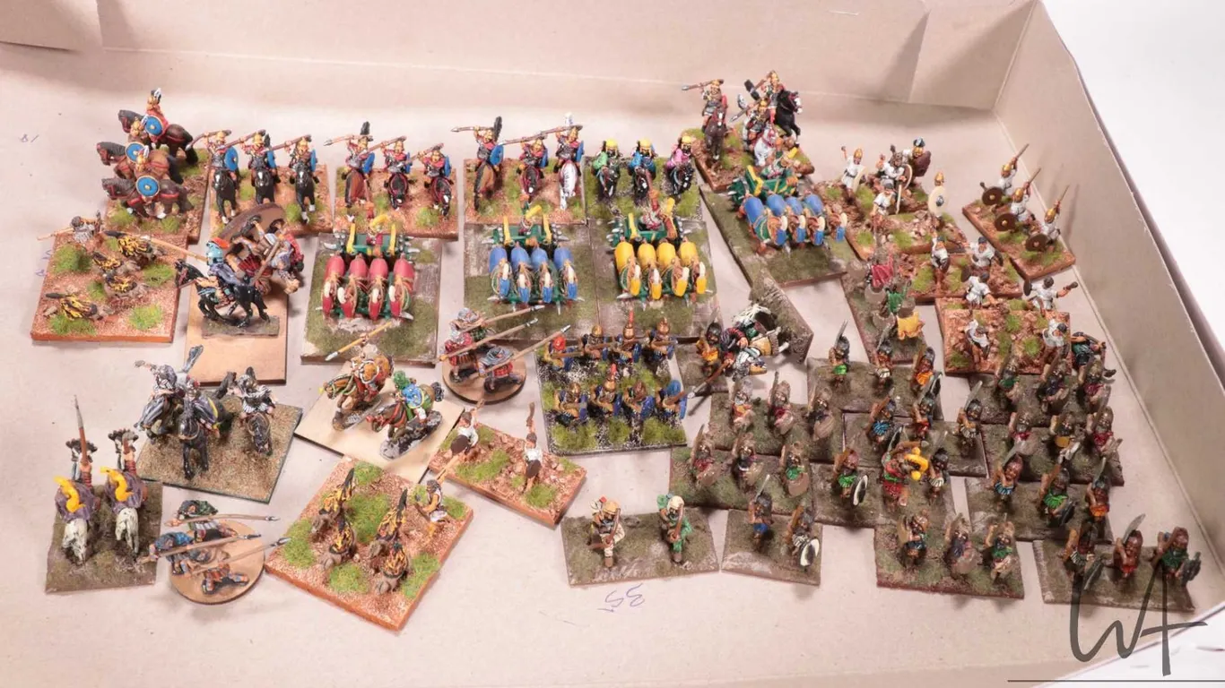 Large selection of what appears to be 15mm Roman chariots and soldier plus Saxons warriors etc. Appr