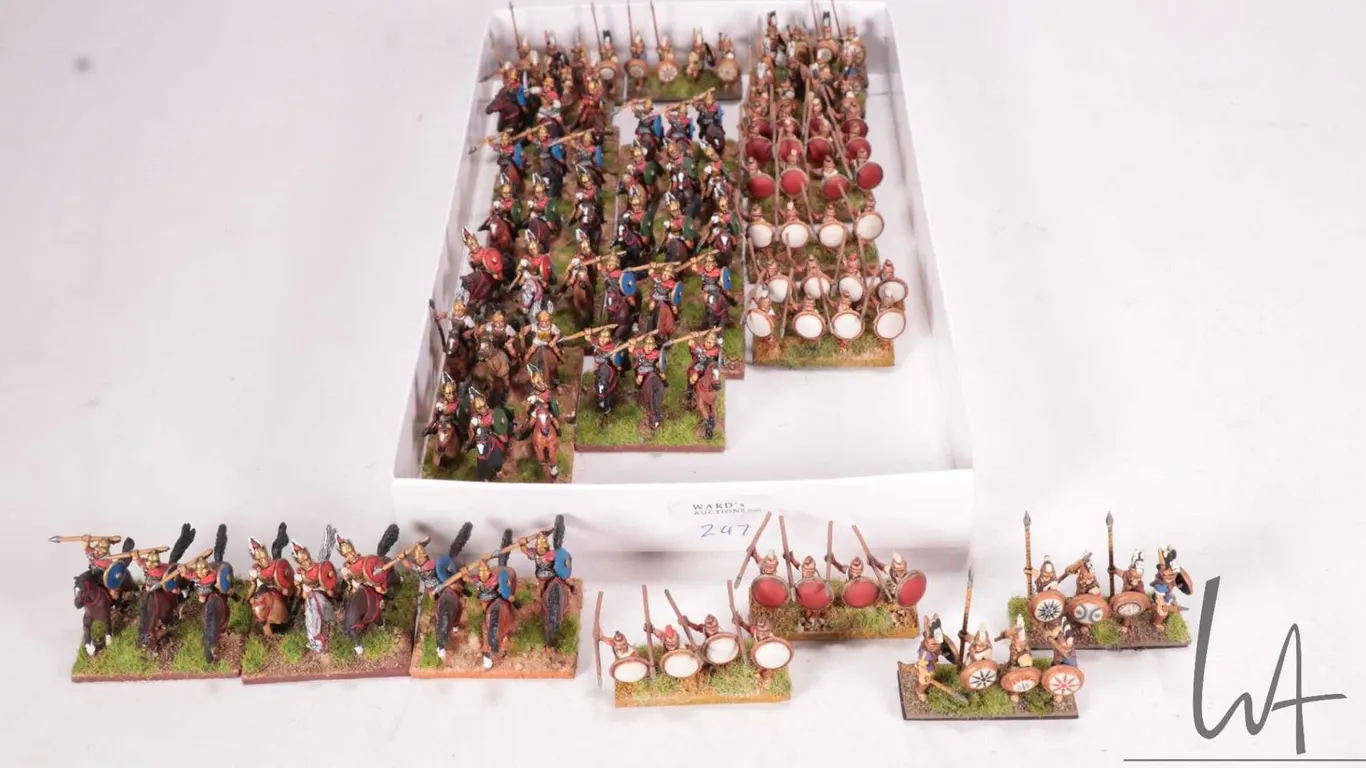 Large selection of what appears to be 15mm Macedonian mounted calvary and pikemen. Approximately 85