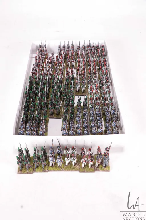 Large selection of what appears to be 15mm Napoleonic infantry. Approximately 256 individually and i