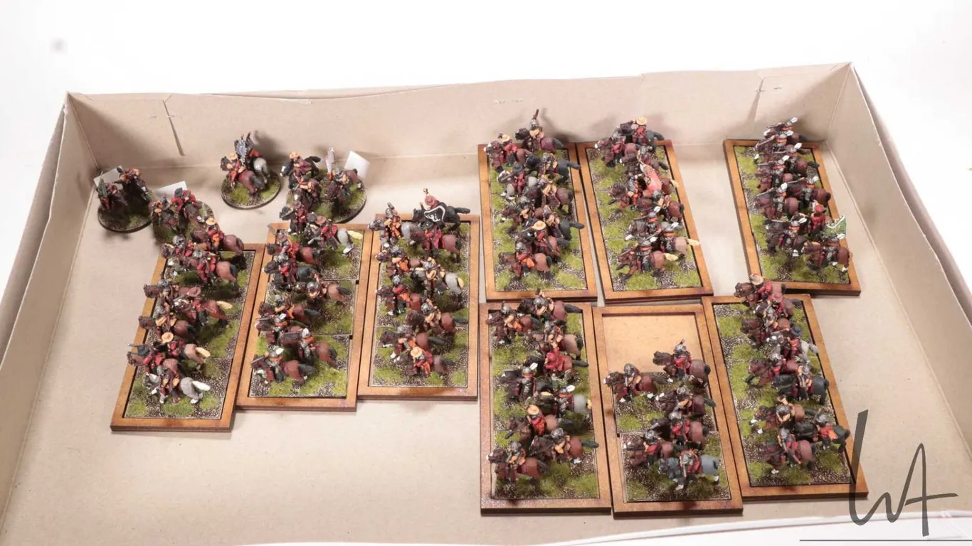 Large selection of what appears to be 15mm English civil war mounted rider miniatures. Approximately