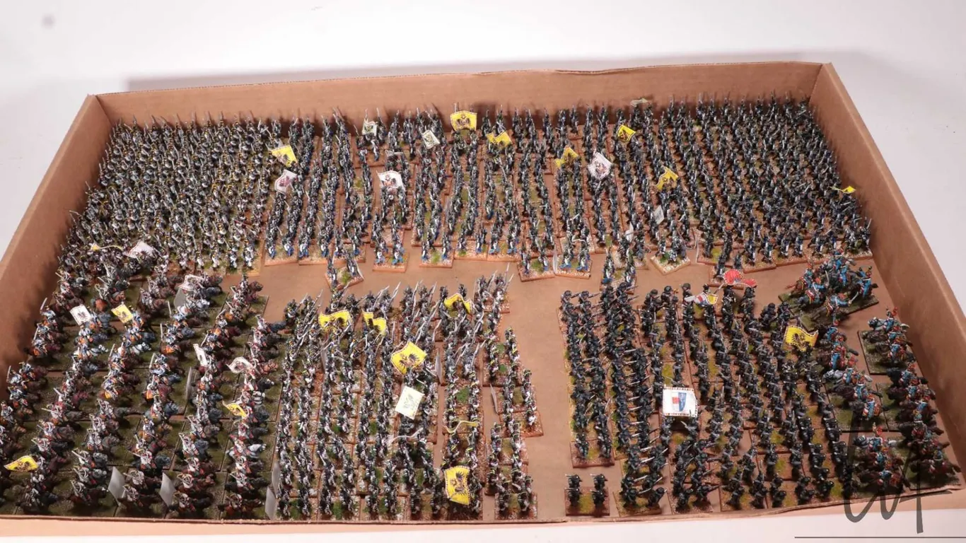 Large selection of what appears to be 15mm Napoleonic armies including 3rd O' Reilly Chevauleger, Bi