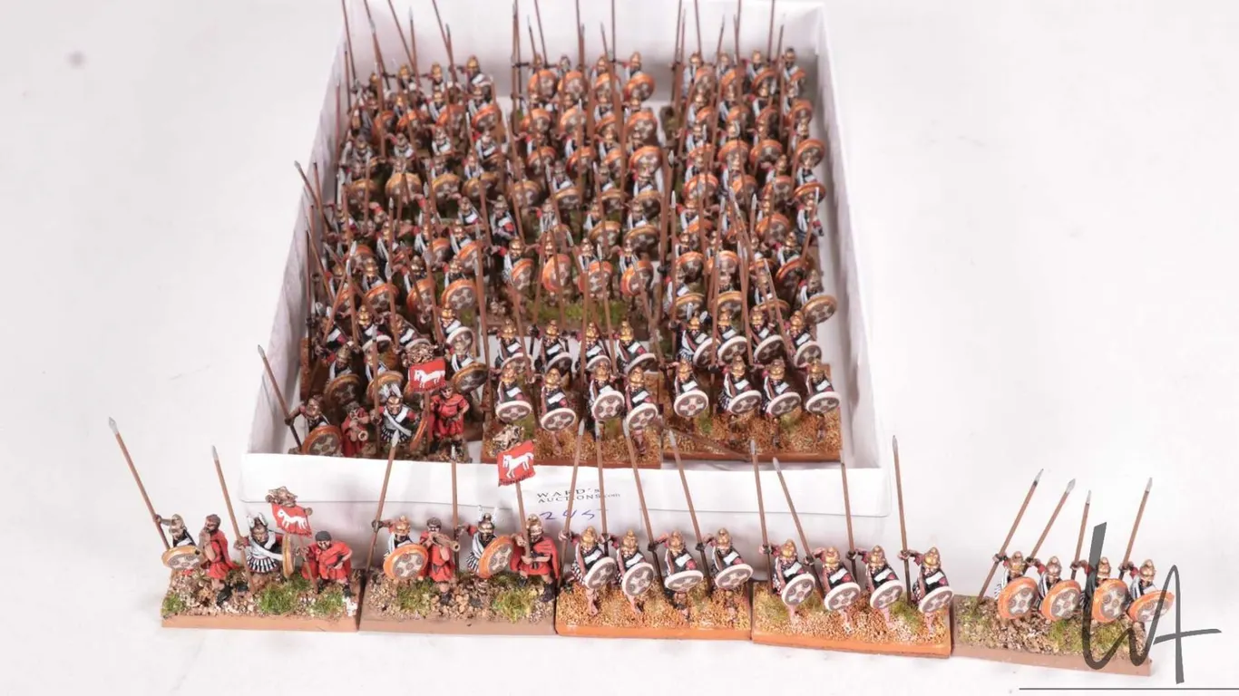 Large selection of what appears to be 15mm Macedonian pikeman with shields/ Approximately 125 indivi