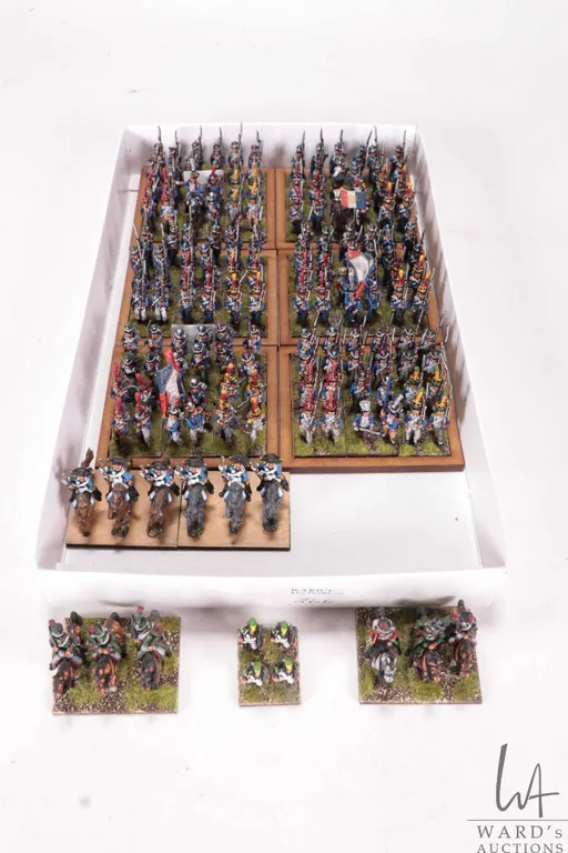 Large selection of what appears to be 15mm Napoleonic army figures including riflemen and cavalry. A