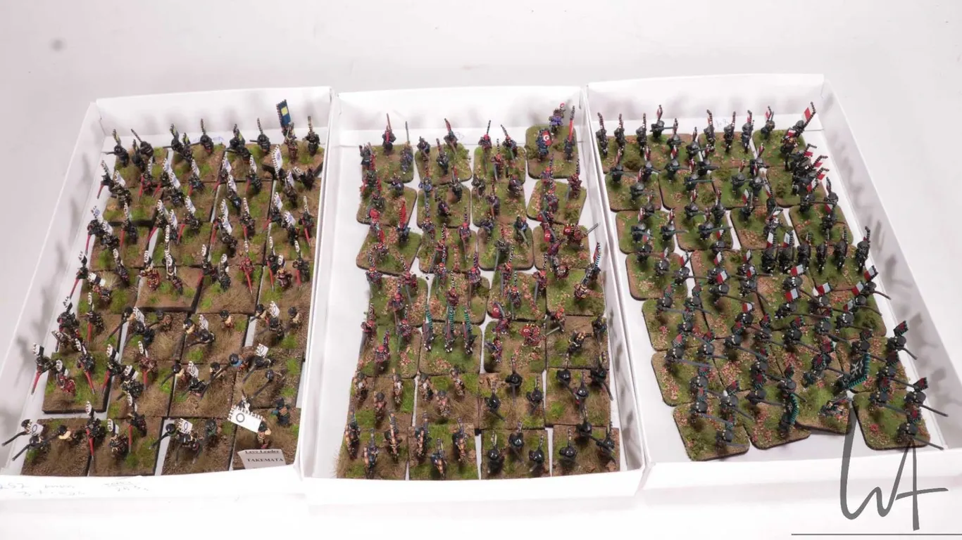 Large selection of what appears to be 15mm Samurai warrior miniatures. Approximately 250 + individua