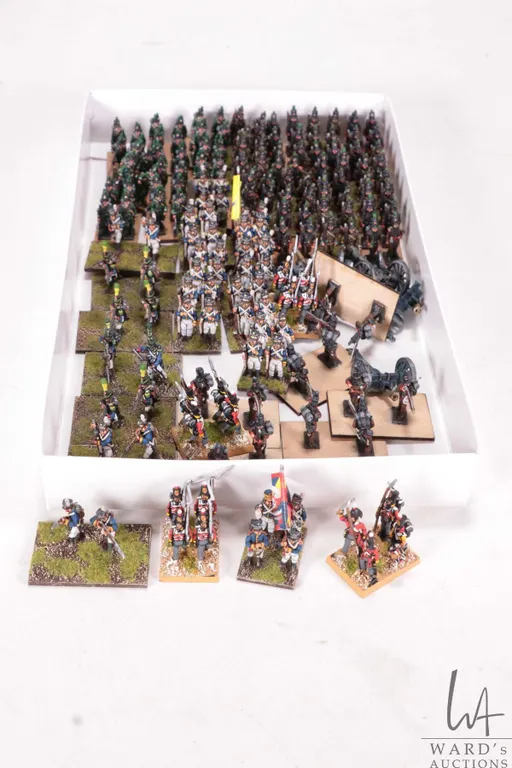 Large selection of what appears to be 15mm Napoleonic infantry and artillery. Approximately 160 indi